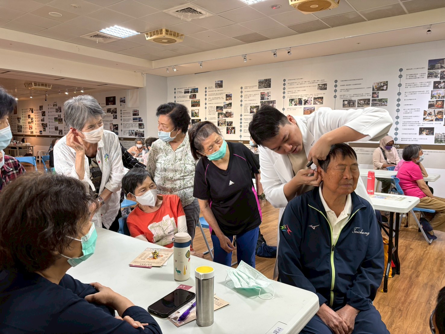 LINE_ALBUM_20260428 劉醫師講座照片_260428_32